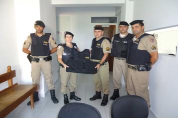 Entrega de equipamentos para  segurança no trabalho da Polícia Militar